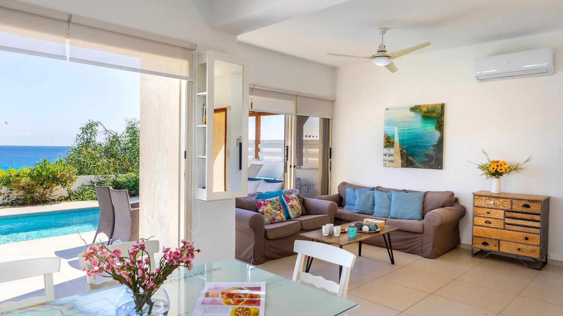 Protaras Artisan Seafront Villa 1 0*,